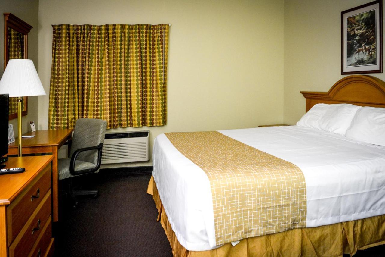 Travelodge By Wyndham St. Louis Berkeley Dış mekan fotoğraf